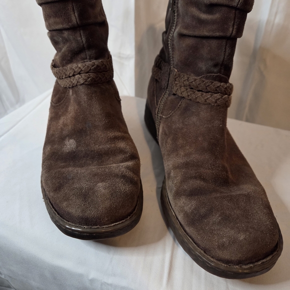 Born Brown Distressed Leather Ankle Boots Braided Detail Size 8.5 - Picture 2 of 10